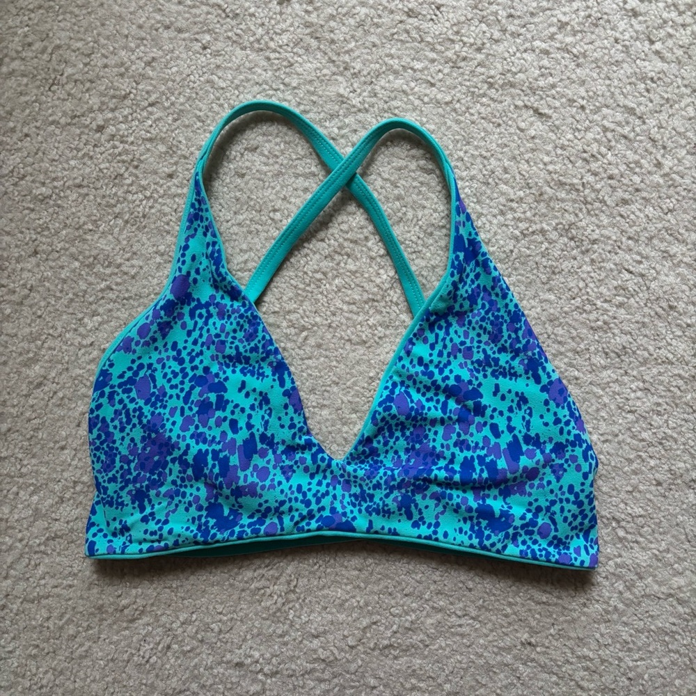 Buffbunny girlfriend reversible sports bra - blue fashion print - size medium